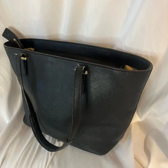 Black Kate Spade bag - Picture 2 of 6